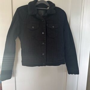 Levi's Women's Black Sherpa-Lined Jacket